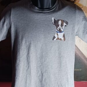 Tee Shirt With A Doggie On The Front